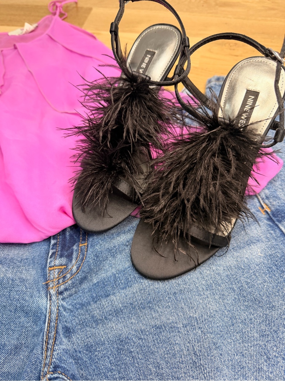 Nine West Black Feather Strappy Heels 🖤